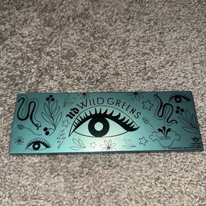 Urban Decay Wild Greens Palette with Teal Design